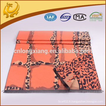 Prix ​​chinois d&#39;usine Pashmina Jacquard et châle en coton viscose brossé avec gland pour dames